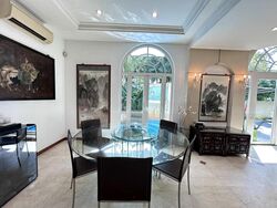 First Avenue (D10), Detached #462109021